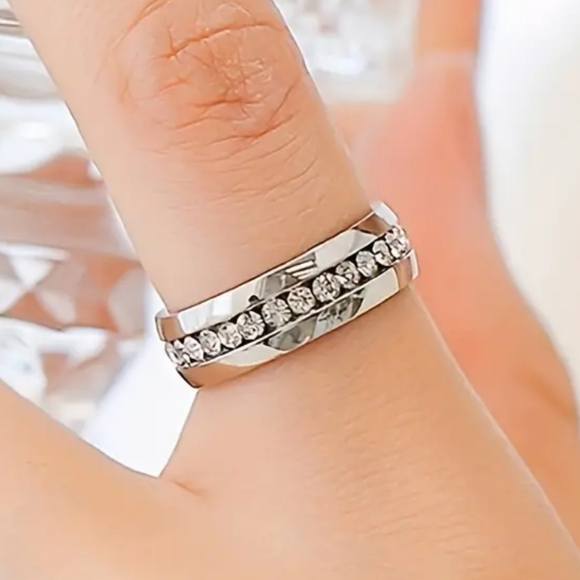 ✨ 6mm Silver Color Zircon Circle Stainless Steel Ring - Sleek Statement Piece ✨ - Picture 6 of 6